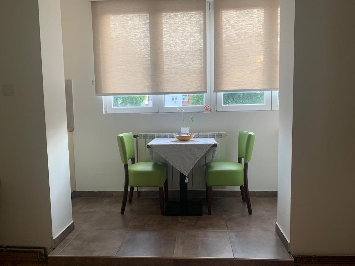 Apartman Fuerte 2 Beograd Eksteriør billede